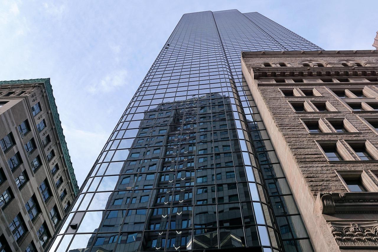 EB-5 Direct Investment vs. Regional Center: Which One Is Right for You?